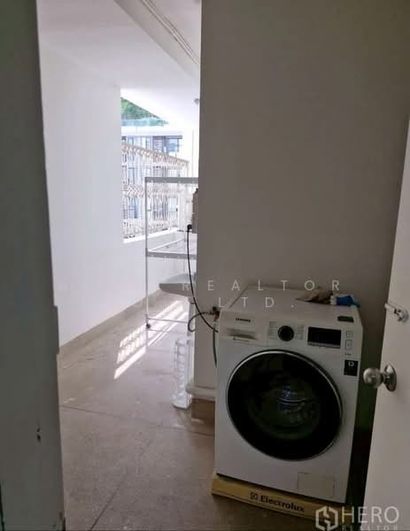 Sukhumvit Casa, Bangkok, Soi Sukhumvit 10, Khlong Toei, Bangkok, 3 Bedrooms, 212 sqm, Condo For Rent, by Hero Realtor Co., Ltd., 500300202 - DDproperty.com