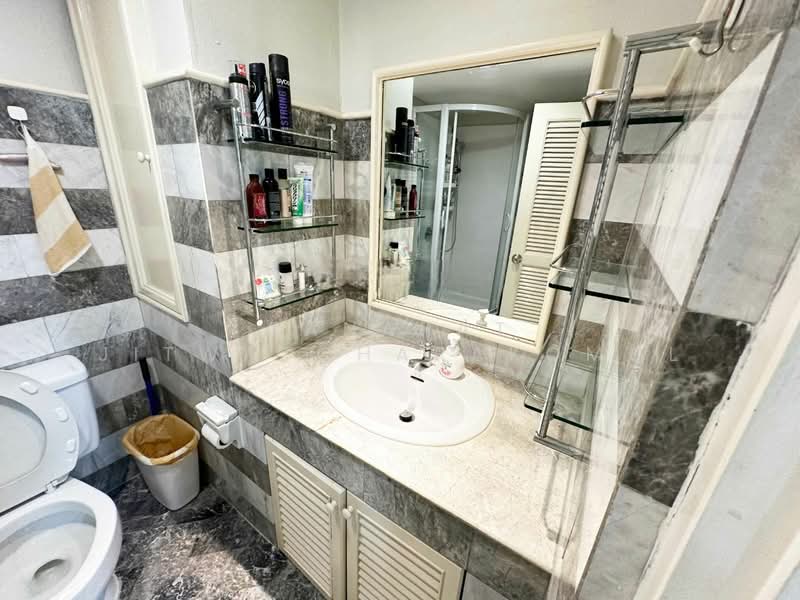 Silom Suite, Bangkok, Soi Sathorn 12, Sathorn Road, Silom, Bang Rak, Bangkok, 1 Bedroom, 54 sqm, Condo For Rent, by Tanapat Jitwatcharakomol, 500300210 - DDproperty.com