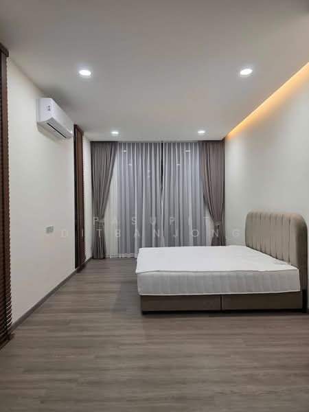 3-BR House, Bangkok, Bang Chak, Phra Khanong, Bangkok, 3 Bedrooms, 250 sqm, Single Detached House For Sale, by Pasupit Ditbanjong, 500300243 - DDproperty.com