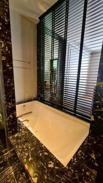 BEATNIQ Sukhumvit 32, Bangkok, Soi Sukhumvit 32, Sukhumvit Road, Khong Tan, Khlong Toei, Bangkok, 1 Bedroom, 57 sqm, Condo For Rent, by Tanapat Jitwatcharakomol, 500300248 - DDproperty.com