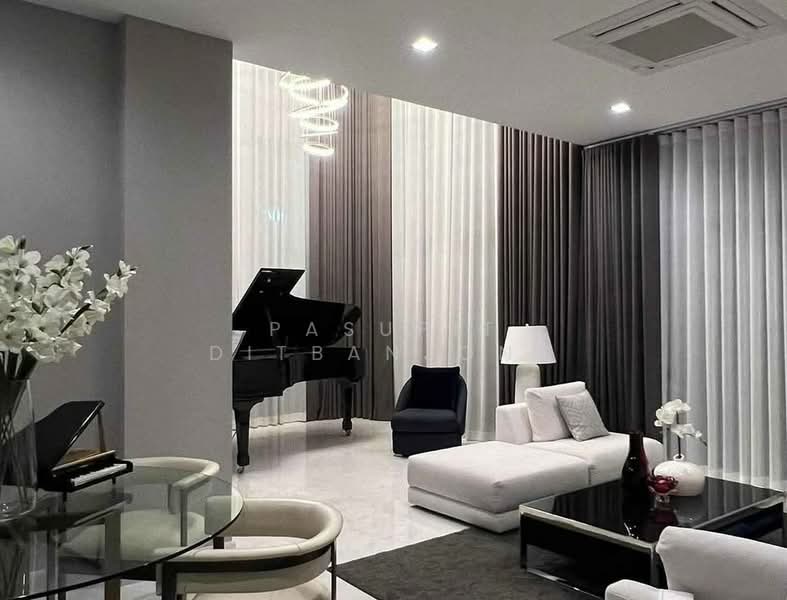 The Gentry Sukhumvit 101, Bangkok, Soi Sukhumvit 101, Sukhumvit Road, Bang Chak, Phra Khanong, Bangkok, 4 Bedrooms, 465 sqm, Single Detached House For Rent, by Pasupit Ditbanjong, 500300259 - DDproperty.com