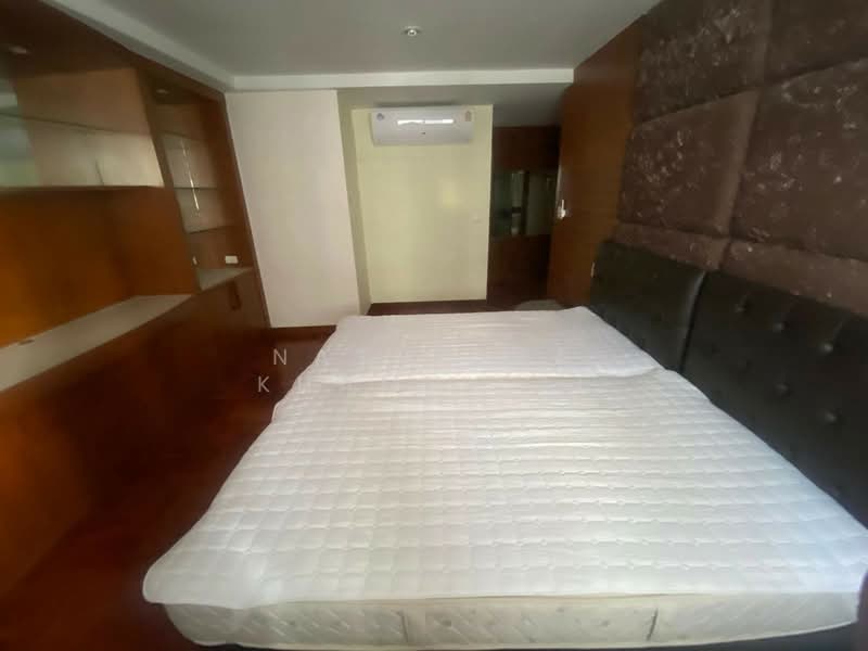 President Park Sukhumvit 24, Bangkok, 99 Sukhumvit 24 Alley, Khlongtoei Nua, Watthana, Bangkok, 3 Bedrooms, 260 sqm, Condo For Rent, by Natnicha Khamvilai, 500300301 - DDproperty.com