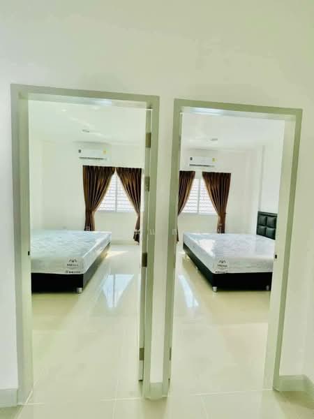 ให้เช่าทาวน์โฮม 2 ชั้น ม.เซนสิริสปอร์ตทาวน์ แหลมฉบัง ศรีราชา, Chon Buri (Pattaya), Thung Suk La, Si Racha, Chon Buri (Pattaya), 3 Bedrooms, 80 sqm, Townhouse For Rent, by Dusit Saengfa, 500300308 - DDproperty.com