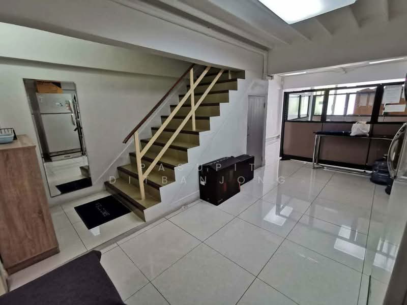 2-BR Townhouse, Bangkok, Bang Kapi, Huai Khwang, Bangkok, 2 Bedrooms, 336 sqm, Townhouse For Sale, by Pasupit Ditbanjong, 500300322 - DDproperty.com