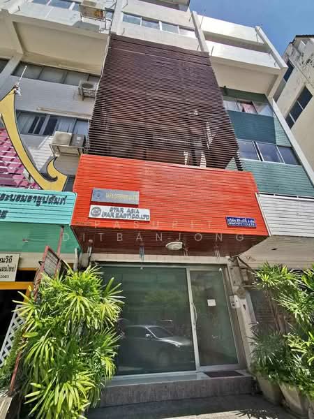 2-BR Townhouse, Bangkok, Bang Kapi, Huai Khwang, Bangkok, 2 Bedrooms, 336 sqm, Townhouse For Sale, by Pasupit Ditbanjong, 500300322 - DDproperty.com