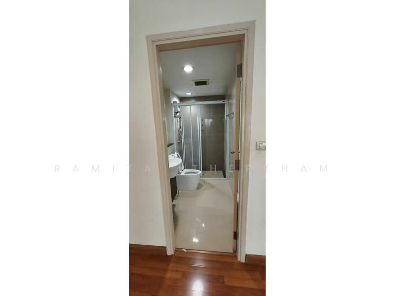Baan Klang Muang Urbanion Rama 9-Ladprao, Bangkok, Soi Ladprao 84, Ladprao Road, Wang Thonglang, Bangkok, 3 Bedrooms, 240 sqm, Townhouse For Rent, by Ramita  Theptham, 500300324 - DDproperty.com
