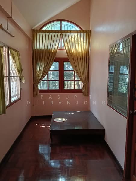 3-BR House, Bangkok, Huai Khwang, Bangkok, 3 Bedrooms, 204 sqm, Single Detached House For Sale, by Pasupit Ditbanjong, 500300342 - DDproperty.com