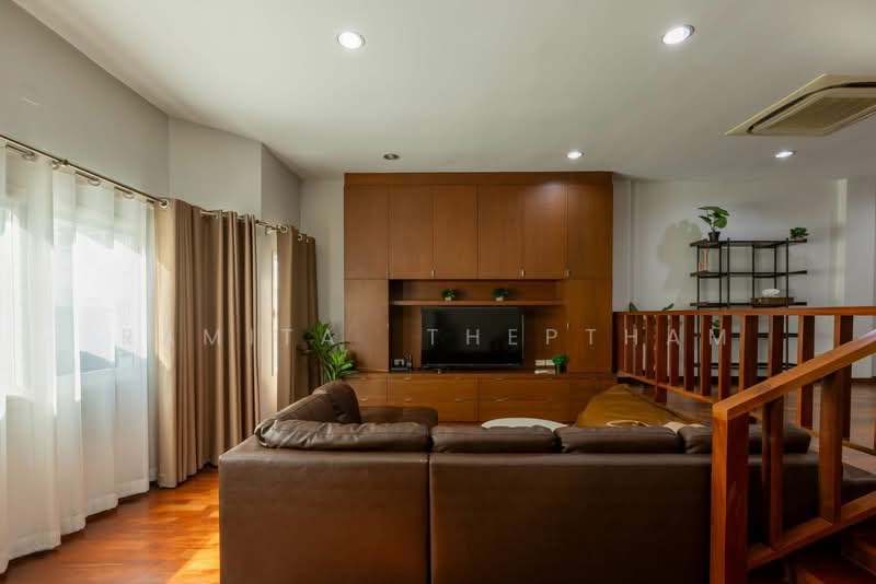 undefined, Bangkok, Chong Nonsi, Yan Nawa, Bangkok, 4 Bedrooms, 320 sqm, Townhouse For Rent, by Ramita Theptham, 500300354 - DDproperty.com