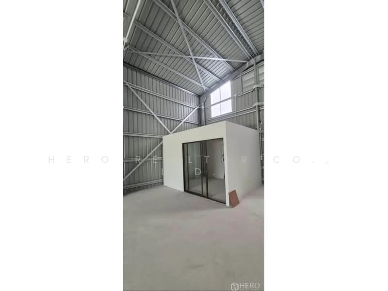 For Rent Warehouse 150 sqm in Lat Phrao, Bangkok with Gated Yard and Restrooms HRE00617, กรุงเทพ, ลาดพร้าว, ลาดพร้าว, กรุงเทพ, 150 ตร.ม., โกดัง-โรงงาน ให้เช่า, โดย Hero Realtor Co., Ltd., 500300356 - DDproperty.com