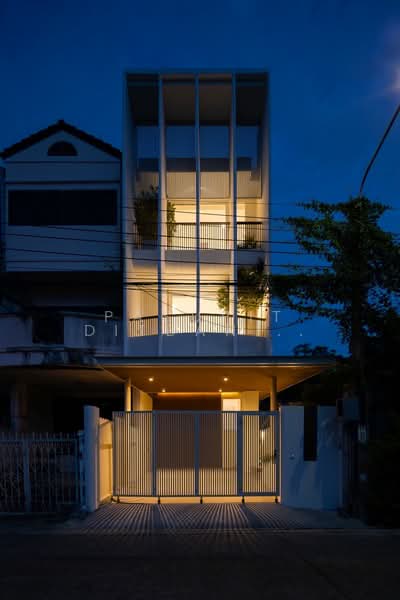 ทาวน์เฮ้าส์ 2-ห้องนอน, กรุงเทพ, บางจาก, พระโขนง, กรุงเทพ, 177 ตร.ม., ทาวน์เฮ้าส์ ขาย, โดย Pasupit Ditbanjong, 500300377 - DDproperty.com