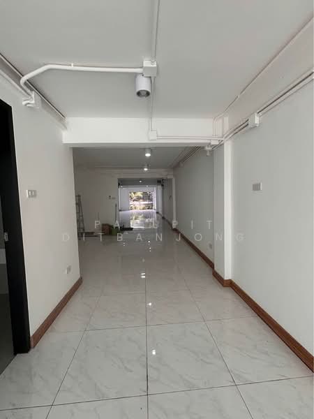 6-BR Townhouse, Bangkok, Bang Chak, Phra Khanong, Bangkok, 6 Bedrooms, 368 sqm, Townhouse For Rent, by Pasupit Ditbanjong, 500300384 - DDproperty.com