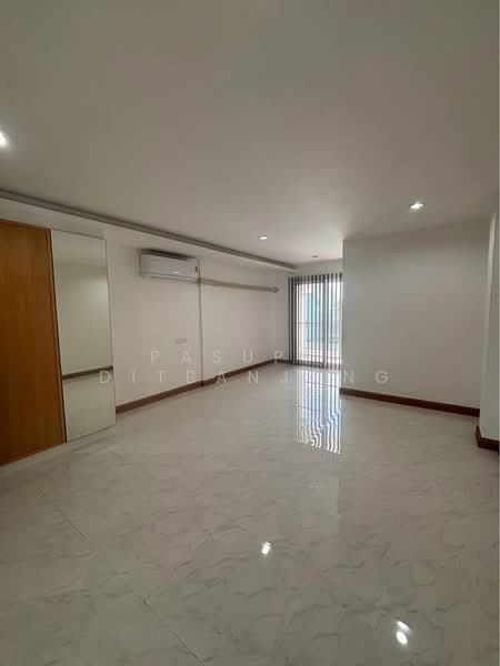 6-BR Townhouse, Bangkok, Bang Chak, Phra Khanong, Bangkok, 6 Bedrooms, 368 sqm, Townhouse For Rent, by Pasupit Ditbanjong, 500300384 - DDproperty.com