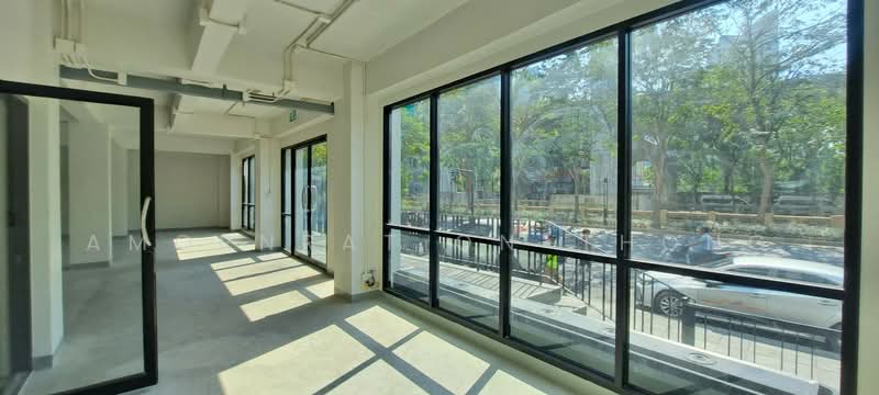 Building, Bangkok, Silom, Bang Rak, Bangkok, , 1,500 sqm, Shophouse For Rent, by Amornrat On-Thong, 500300397 - DDproperty.com