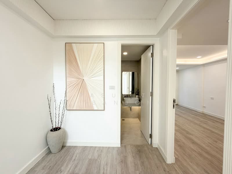 4-BR Townhouse, Bangkok, Khlong Tan Nua, Watthana, Bangkok, 4 Bedrooms, 250 sqm, Townhouse For Sale, by Pasupit Ditbanjong, 500300408 - DDproperty.com