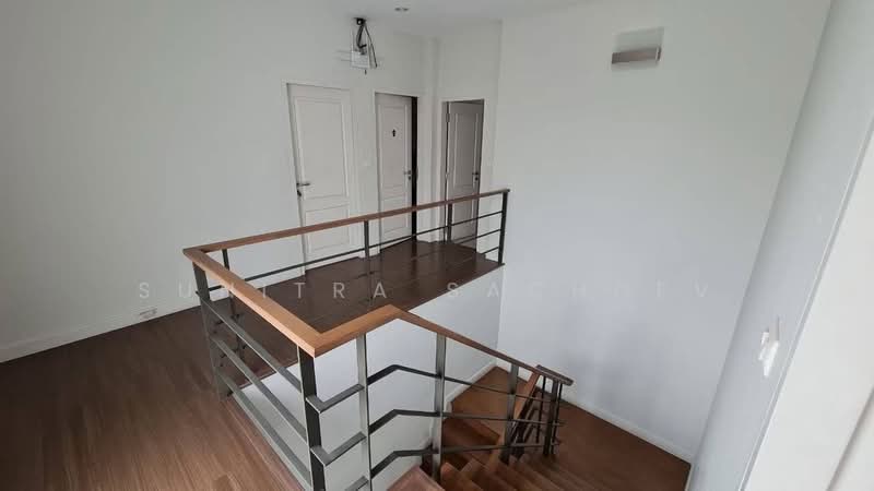 บ้านเดี่ยว 3 ชั้น โครงการลุมพินี สวนหลวง ร.9, Bangkok, Prawet, Bangkok, 5 Bedrooms, 400 sqm, Single Detached House For Rent, by Sunitra Sachdev, 500300429 - DDproperty.com