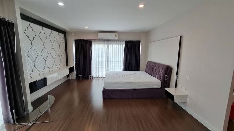 บ้านเดี่ยว 3 ชั้น โครงการลุมพินี สวนหลวง ร.9, Bangkok, Prawet, Bangkok, 5 Bedrooms, 400 sqm, Single Detached House For Rent, by Sunitra Sachdev, 500300429 - DDproperty.com