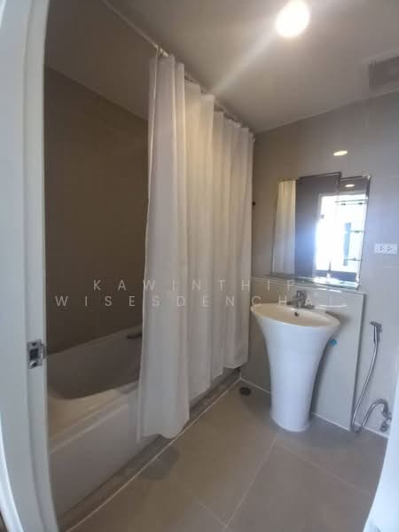 The Waterford Diamond Tower Sukhumvit, Bangkok, 758/18 Soi Sukhumvit 30/1, Sukhumvit Road, Khlong Toei, Bangkok, 2 Bedrooms, 60 sqm, Condo For Rent, by Kawinthip Wisesdenchai, 500300443 - DDproperty.com