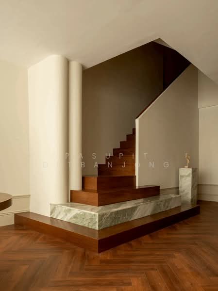 undefined, Bangkok, Bang Chak, Phra Khanong, Bangkok, 6 Bedrooms, 1,070 sqm, Single Detached House For Sale, by Pasupit Ditbanjong, 500300446 - DDproperty.com