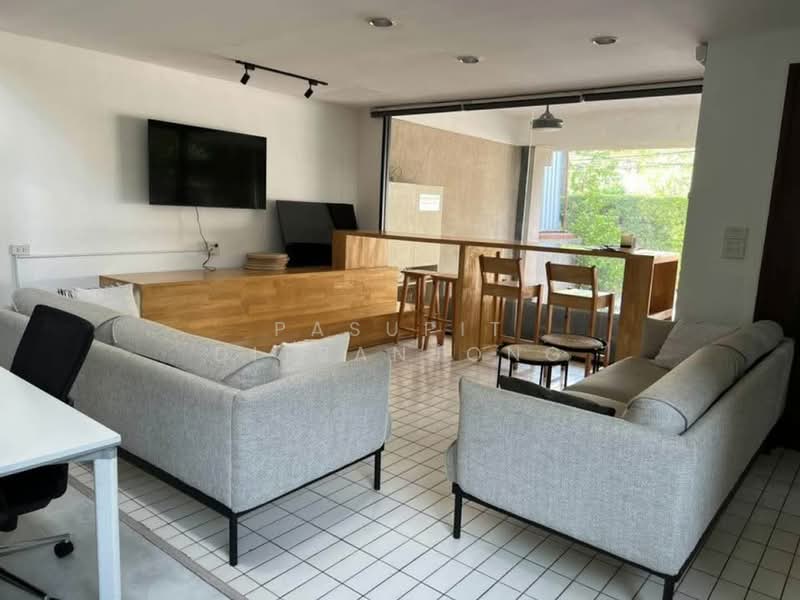 undefined, Bangkok, Khong Tan, Khlong Toei, Bangkok, 3 Bedrooms, 263 sqm, Single Detached House For Rent, by Pasupit Ditbanjong, 500300449 - DDproperty.com