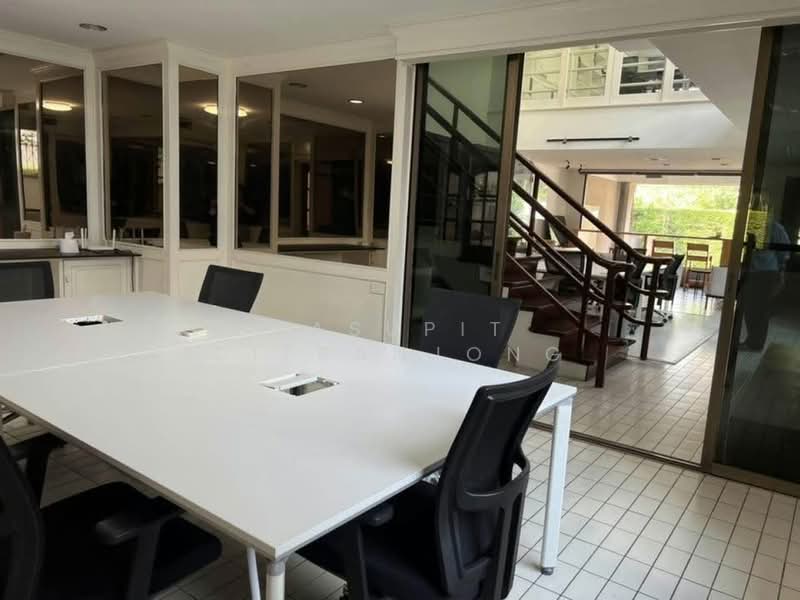 undefined, Bangkok, Khong Tan, Khlong Toei, Bangkok, 3 Bedrooms, 263 sqm, Single Detached House For Rent, by Pasupit Ditbanjong, 500300449 - DDproperty.com
