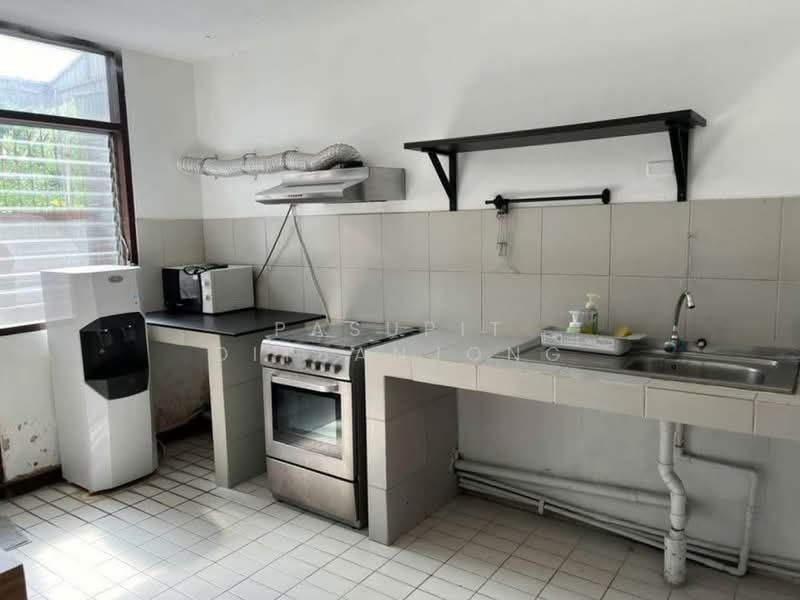 undefined, Bangkok, Khong Tan, Khlong Toei, Bangkok, 3 Bedrooms, 263 sqm, Single Detached House For Rent, by Pasupit Ditbanjong, 500300449 - DDproperty.com