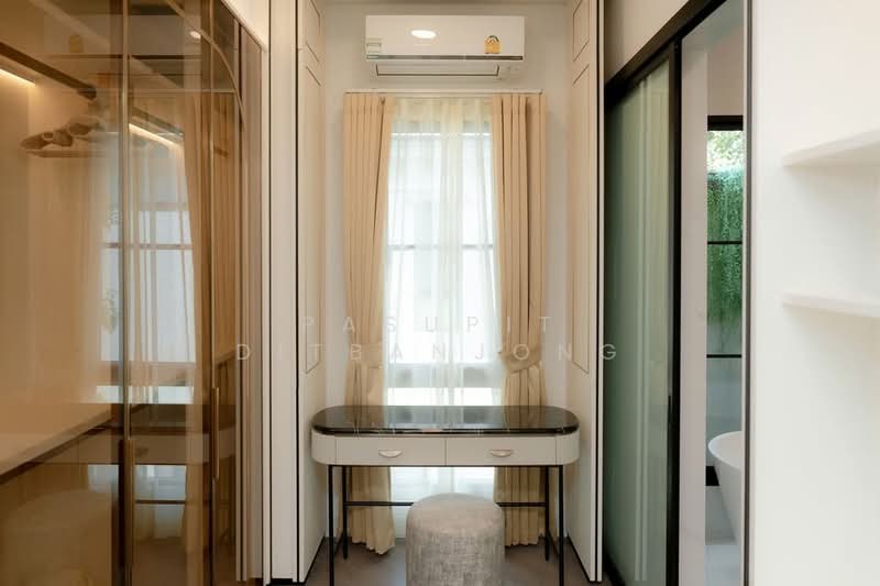 4-BR House, Bangkok, Praborommaharatchawang, Phra Nakhon, Bangkok, 4 Bedrooms, 302 sqm, Single Detached House For Sale, by Pasupit Ditbanjong, 500300456 - DDproperty.com