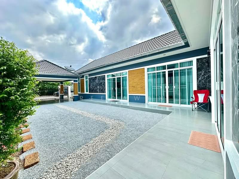 3-BR House, Chon Buri (Pattaya), Huai Yai, Bang Lamung (Pattaya), Chon Buri (Pattaya), 3 Bedrooms, 204 sqm, Single Detached House For Rent, by Patchara Srisak, 500300474 - DDproperty.com