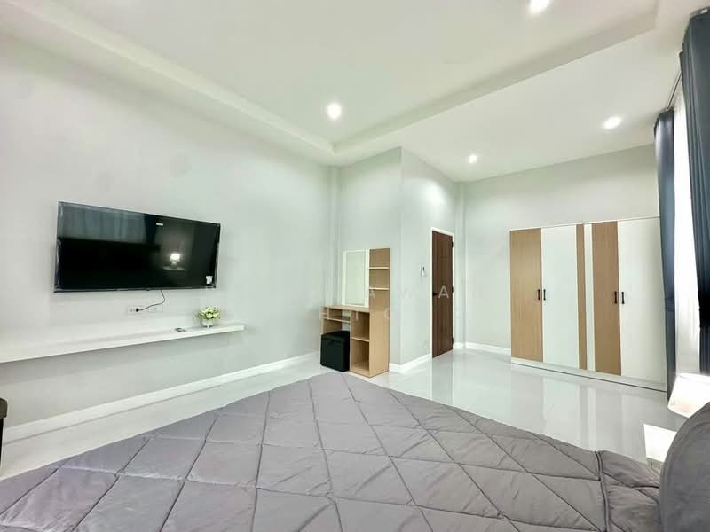 3-BR House, Chon Buri (Pattaya), Huai Yai, Bang Lamung (Pattaya), Chon Buri (Pattaya), 3 Bedrooms, 204 sqm, Single Detached House For Rent, by Patchara Srisak, 500300474 - DDproperty.com