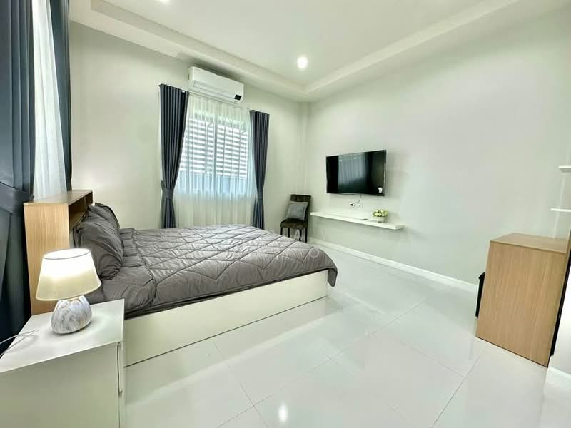 3-BR House, Chon Buri (Pattaya), Huai Yai, Bang Lamung (Pattaya), Chon Buri (Pattaya), 3 Bedrooms, 204 sqm, Single Detached House For Rent, by Patchara Srisak, 500300474 - DDproperty.com