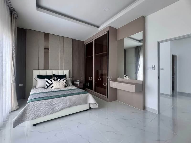 บ้าน 4-ห้องนอน, ชลบุรี, ห้วยใหญ่, บางละมุง, ชลบุรี, 325 ตร.ม., บ้านเดี่ยว ให้เช่า, โดย Patchara Srisak, 500300484 - DDproperty.com