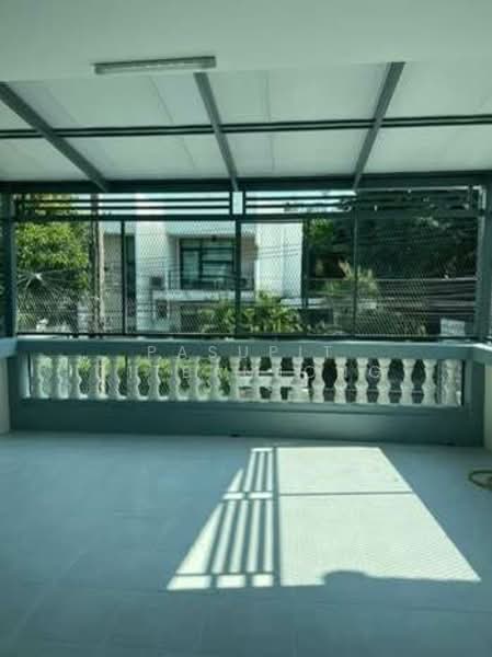 2-BR Townhouse, Bangkok, Bang Chak, Phra Khanong, Bangkok, 2 Bedrooms, 93 sqm, Townhouse For Sale, by Pasupit Ditbanjong, 500300494 - DDproperty.com