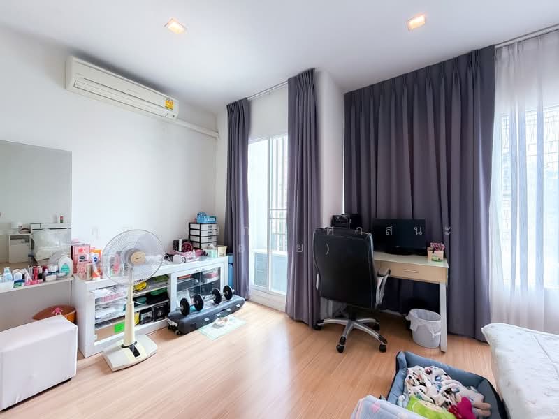 Baan Klang Muang Kaset-Nawamin, Bangkok, Soi Nawamin 70 Yeak 11-2, Khlong Kum, Bueng Kum, Bangkok, 3 Bedrooms, 162 sqm, Townhouse For Sale, by คุณรุ่งนภา ศาสนะ (ออย), 500300496 - DDproperty.com
