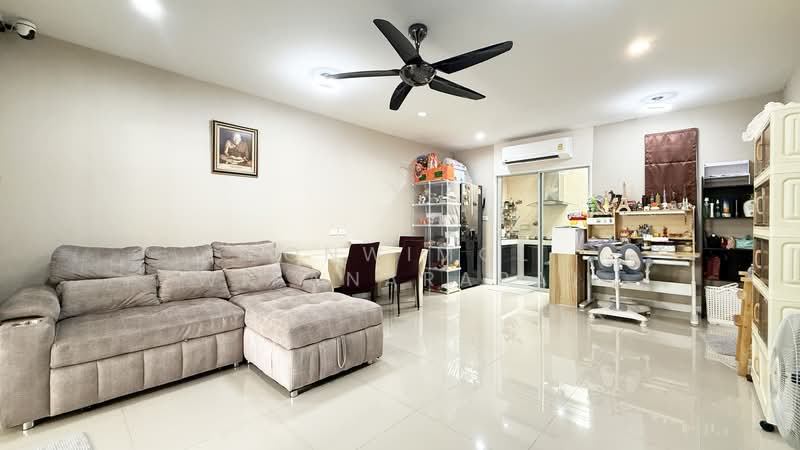 Villette Lite Pattanakarn, Bangkok, Soi Phatthanakan 38, Phatthanakan Road, Suan Luang, Bangkok, 3 Bedrooms, 125 sqm, Townhouse For Rent, by Ponwimol Wipanarapai, 500300503 - DDproperty.com