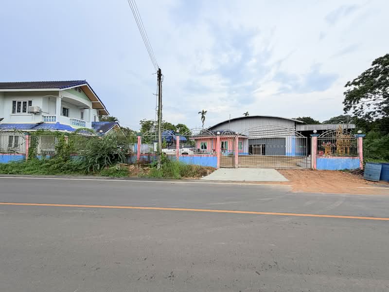 ขาย บ้าน- โกดัง ท่าใหม่ จันทบุรี, จันทบุรี, ท่าใหม่, ท่าใหม่, จันทบุรี, 800 ตร.ม., โกดัง-โรงงาน ขาย, โดย วสันต์ วะสะติ, 500300507 - DDproperty.com