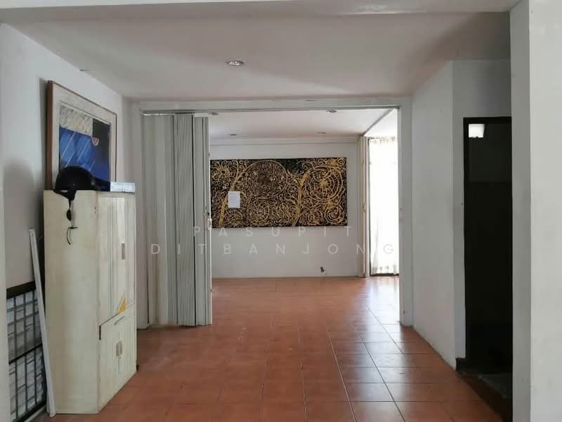 undefined, Bangkok, Samsen Nok, Huai Khwang, Bangkok, 3 Bedrooms, 300 sqm, Single Detached House For Rent, by Pasupit Ditbanjong, 500300508 - DDproperty.com