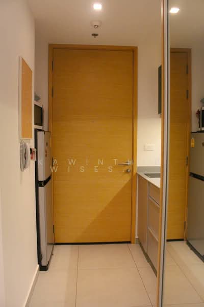 The Lofts Ekkamai, Bangkok, 1415 Sukhumvit Road, Phra Kanong Nua, Watthana, Bangkok, Studio, 28 sqm, Condo For Rent, by Kawinthip Wisesdenchai, 500300530 - DDproperty.com