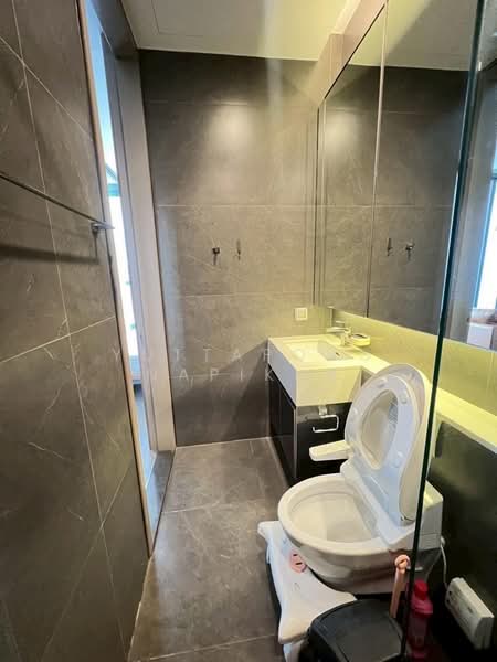 The Esse at Singha Complex, Bangkok, 1788 New Petchaburi Rd, Khlongtoei Nua, Watthana, Bangkok, 1 Bedroom, 36 sqm, Condo For Sale, by Yuttapong Napikun, 500300534 - DDproperty.com