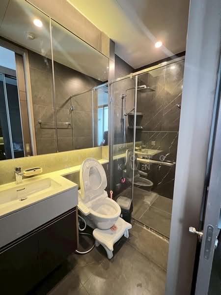 The Esse at Singha Complex, Bangkok, 1788 New Petchaburi Rd, Khlongtoei Nua, Watthana, Bangkok, 1 Bedroom, 36 sqm, Condo For Sale, by Yuttapong Napikun, 500300534 - DDproperty.com