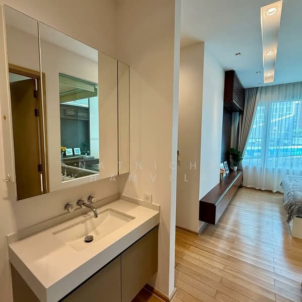 Siri At Sukhumvit, Bangkok, 902 Sukhumvit Road, Phra Kanong, Khlong Toei, Bangkok, 2 Bedrooms, 69 sqm, Condo For Rent, by Natnicha Khamvilai, 500300580 - DDproperty.com