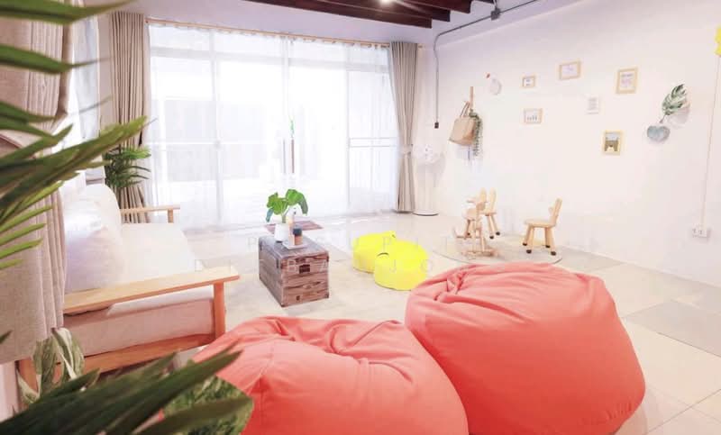 3-BR House, Bangkok, Din Daeng, Bangkok, 3 Bedrooms, 126 sqm, Single Detached House For Rent, by Pasupit Ditbanjong, 500300590 - DDproperty.com