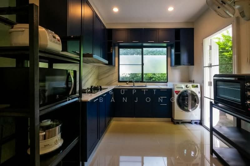 undefined, Bangkok, Praborommaharatchawang, Phra Nakhon, Bangkok, 3 Bedrooms, 222 sqm, Single Detached House For Rent, by Pasupit Ditbanjong, 500300599 - DDproperty.com
