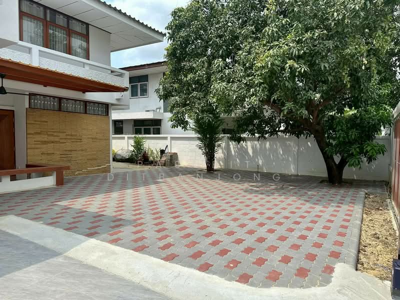 บ้าน 4-ห้องนอน, กรุงเทพ, บางจาก, พระโขนง, กรุงเทพ, 220 ตร.ม., บ้านเดี่ยว ให้เช่า, โดย Pasupit Ditbanjong, 500300612 - DDproperty.com