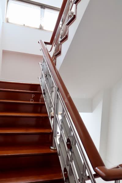ทาวน์เฮ้าส์ 5-ห้องนอน, กรุงเทพ, ยานนาวา, สาทร, กรุงเทพ, 480 ตร.ม., ทาวน์เฮ้าส์ ให้เช่า, โดย Pasupit Ditbanjong, 500300623 - DDproperty.com