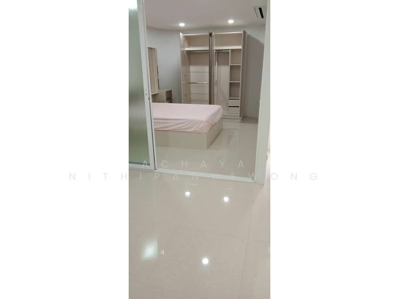 ITF Silom Palace, Bangkok, 160 Soi Naradhiwas Rajanagarindra 1, Suriyawong, Bang Rak, Bangkok, 1 Bedroom, 61 sqm, Condo For Rent, by Achaya Nithipanyawong, 500300634 - DDproperty.com