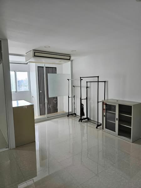 ITF Silom Palace, Bangkok, 160 Soi Naradhiwas Rajanagarindra 1, Suriyawong, Bang Rak, Bangkok, 1 Bedroom, 61 sqm, Condo For Rent, by Achaya Nithipanyawong, 500300634 - DDproperty.com