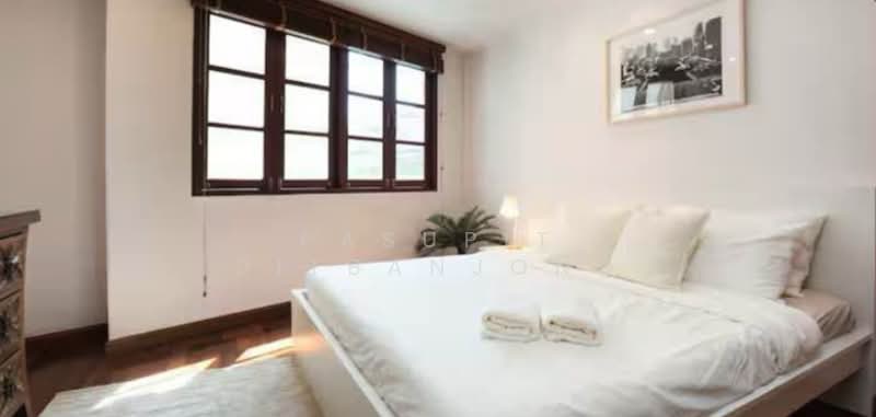 4-BR Townhouse, Bangkok, Khlong Tan Nua, Watthana, Bangkok, 4 Bedrooms, 440 sqm, Townhouse For Rent, by Pasupit Ditbanjong, 500300650 - DDproperty.com