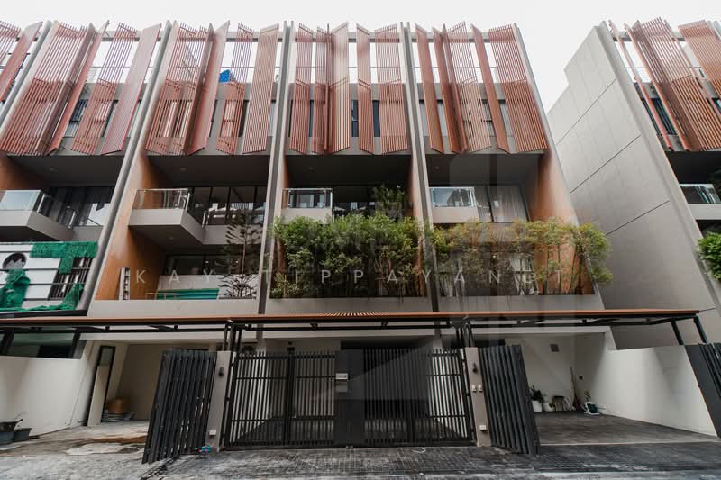 ขาย - The Park Lane Sukhumvit 105-Lasalle 24 : เดอะ พาร์ค เลน สุขุมวิท 105-ลาซาล 24, กรุงเทพ
