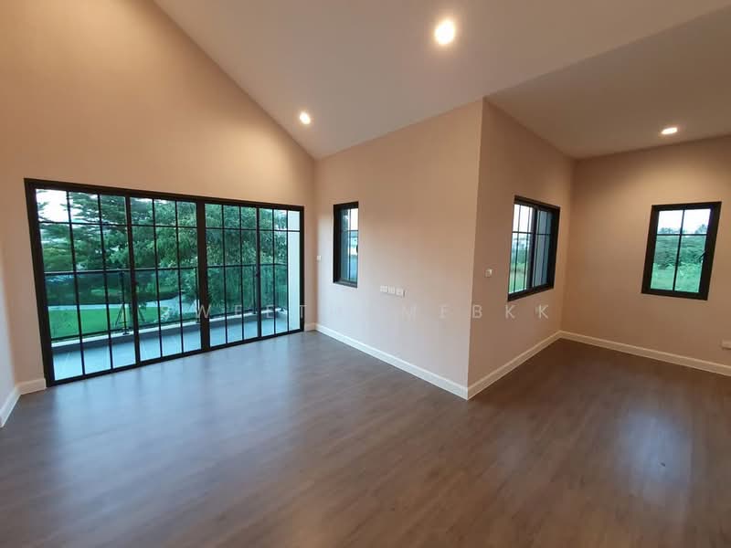 Bangkok Boulevard Sathorn-Pinklao 2, Nonthaburi, Bang Kruai-Chong Thanom Road, Mahasawat, Bang Kruai, Nonthaburi, 4 Bedrooms, 248 sqm, Single Detached House For Rent, by SweetHomeBKK, 500300693 - DDproperty.com