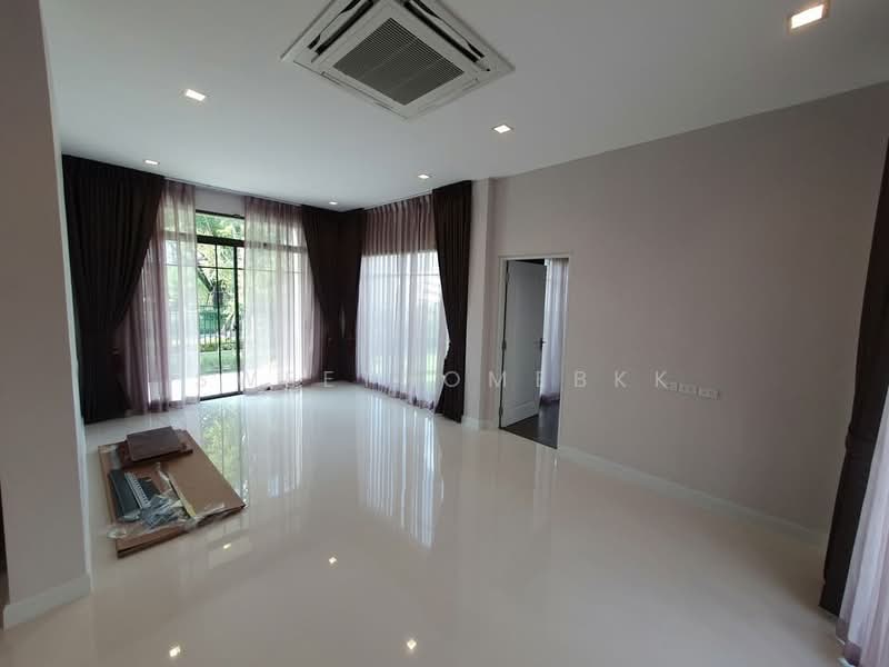 Bangkok Boulevard Sathorn-Pinklao 2, Nonthaburi, Bang Kruai-Chong Thanom Road, Mahasawat, Bang Kruai, Nonthaburi, 4 Bedrooms, 248 sqm, Single Detached House For Rent, by SweetHomeBKK, 500300693 - DDproperty.com