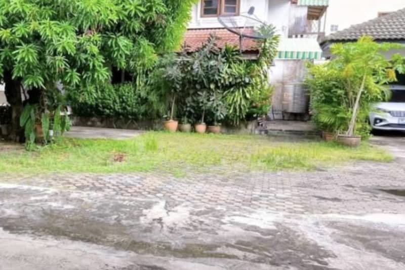 10-BR House, Bangkok, Tanon Nakorn Chaisri, Dusit, Bangkok, 10+ Bedrooms, 500 sqm, Single Detached House For Sale, by Pasupit Ditbanjong, 500300698 - DDproperty.com